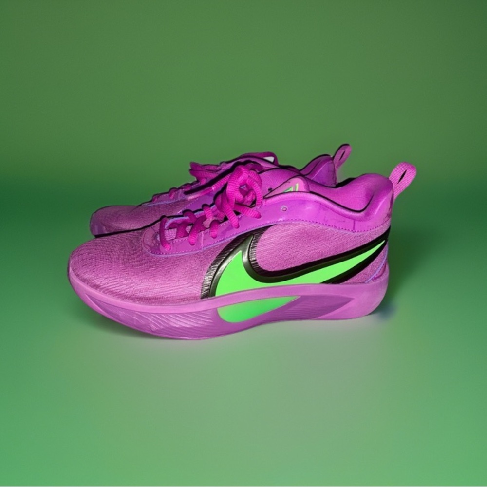 NIKE | Freak 6 l Women’s 7.5 | Youth 6 | NWOB | Kicks | Sneakers | Vibrant